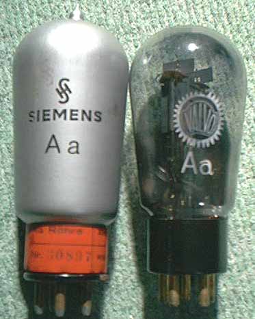 De 2 gebruikte Aa's, Siemens en Valvo