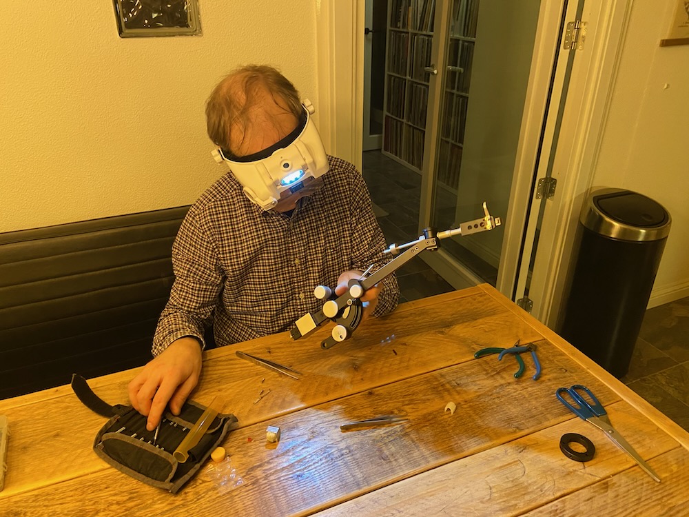 Installing the tonearm