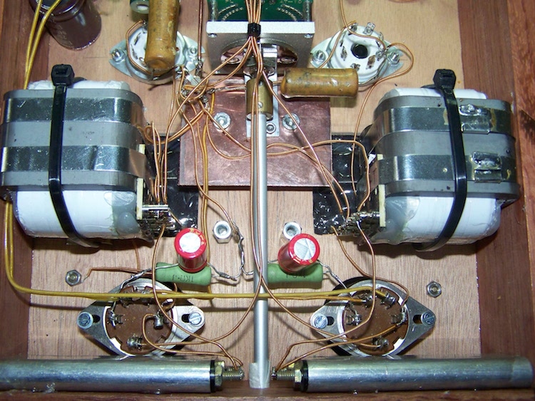 Preamplifier grounding