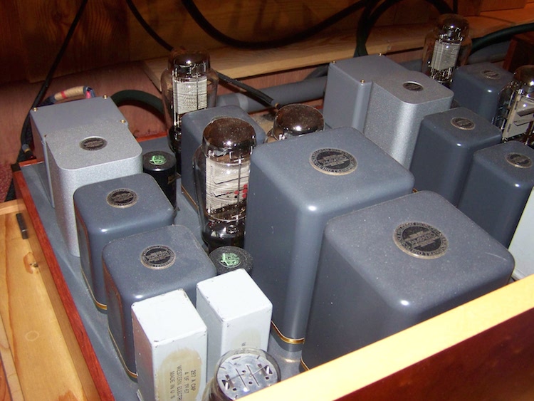 Pel Audio poweramplifier