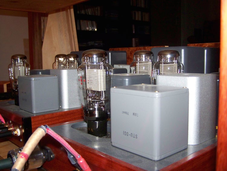 Pel Audio poweramplifier